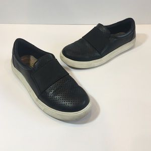 Earth Origins MELISSA Slip-On Sneaker Black